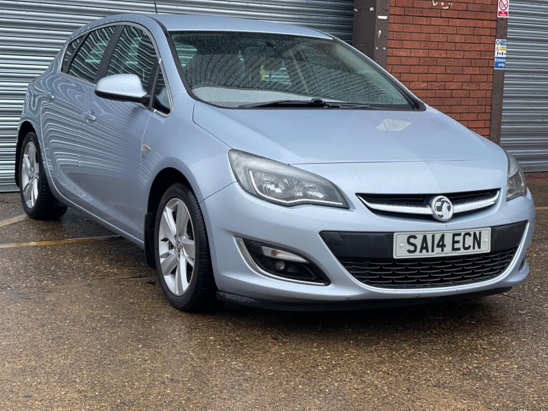VAUXHALL ASTRA