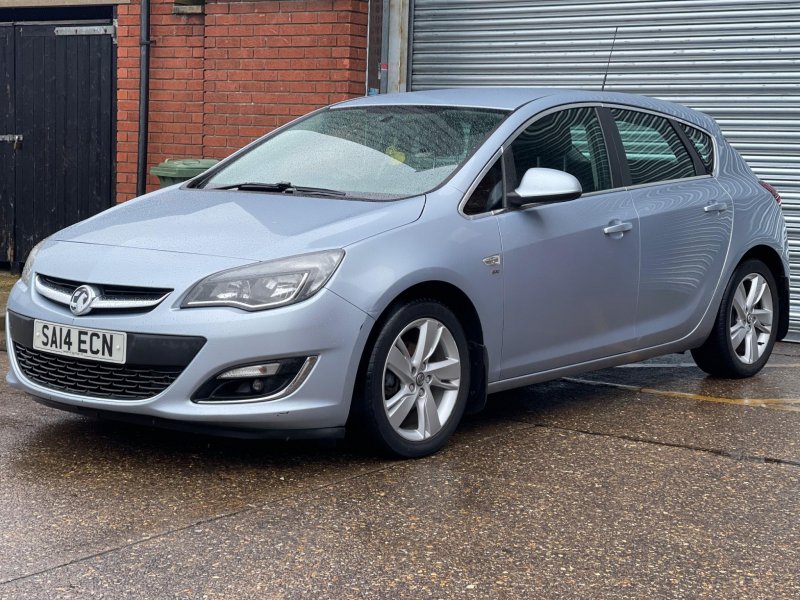 VAUXHALL ASTRA