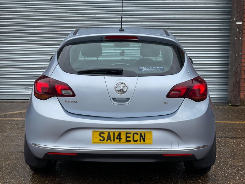 VAUXHALL ASTRA