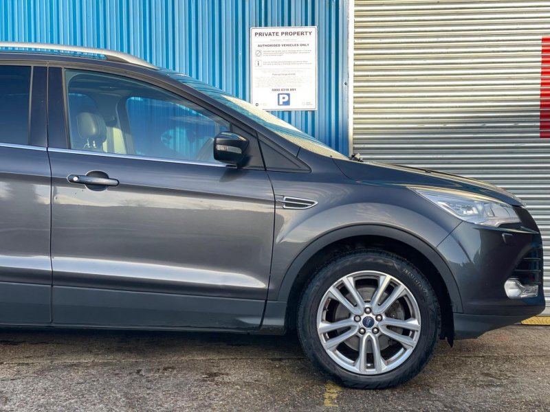 FORD KUGA