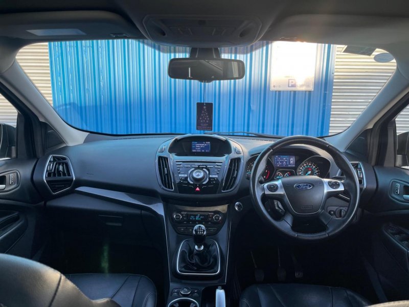 FORD KUGA