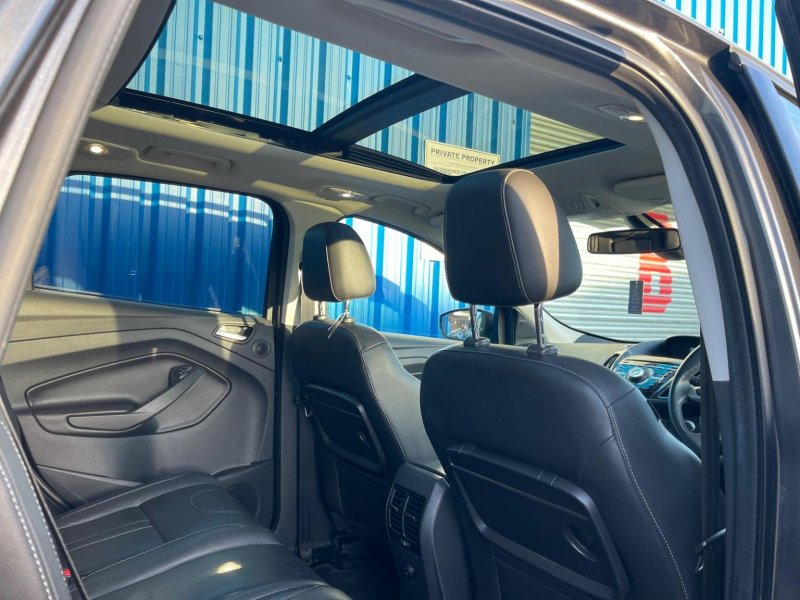FORD KUGA
