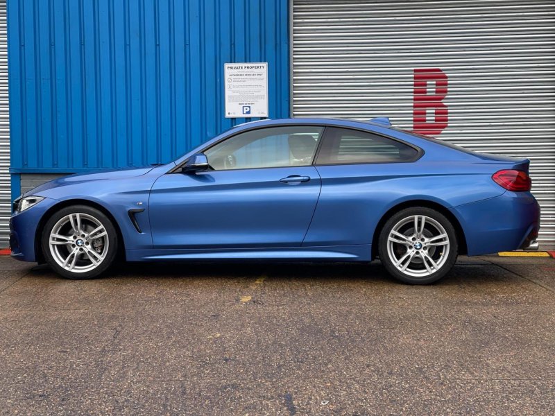 BMW 4 SERIES