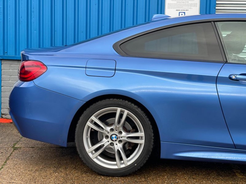 BMW 4 SERIES