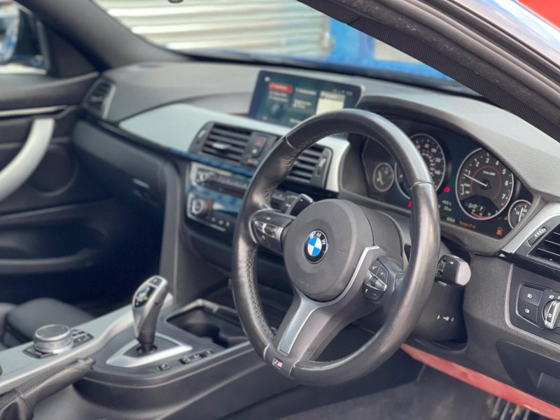 BMW 4 SERIES