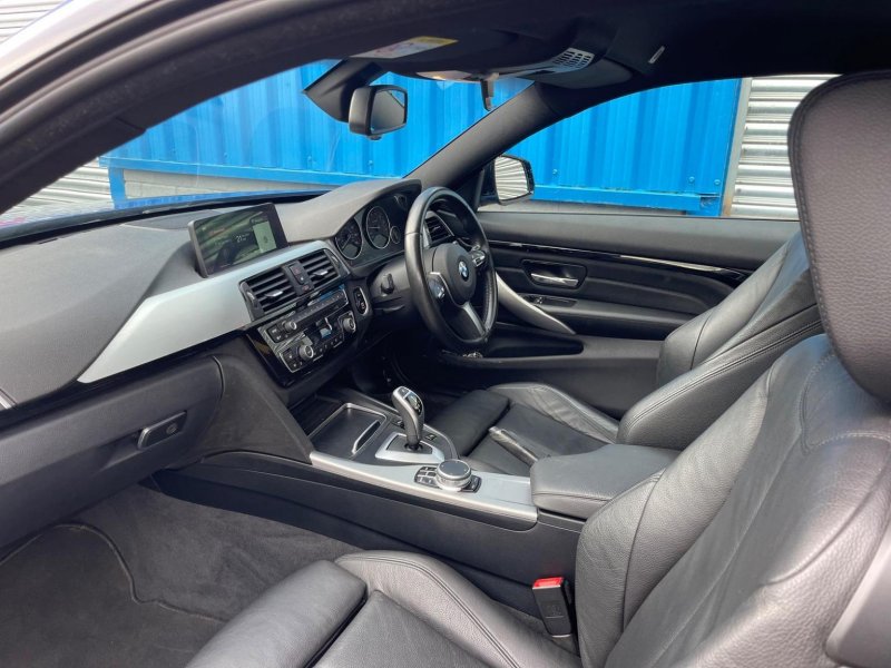 BMW 4 SERIES
